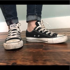 Converse low